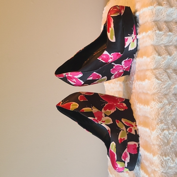 Butterfly Elle platform wedges - Picture 3 of 6